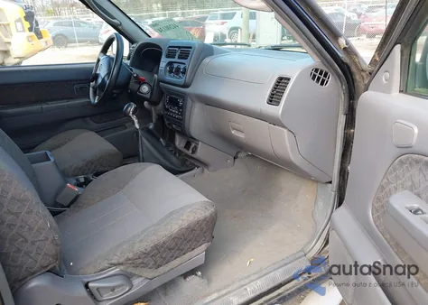 2001 Nissan Xterra Xe из США, поврежденный, VIN 5N1ED28Y91C564676